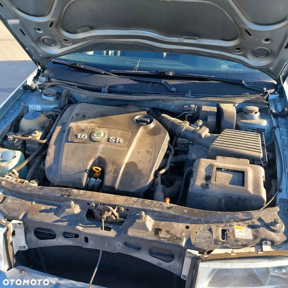 Skoda Octavia 1.6 Ambiente - 6