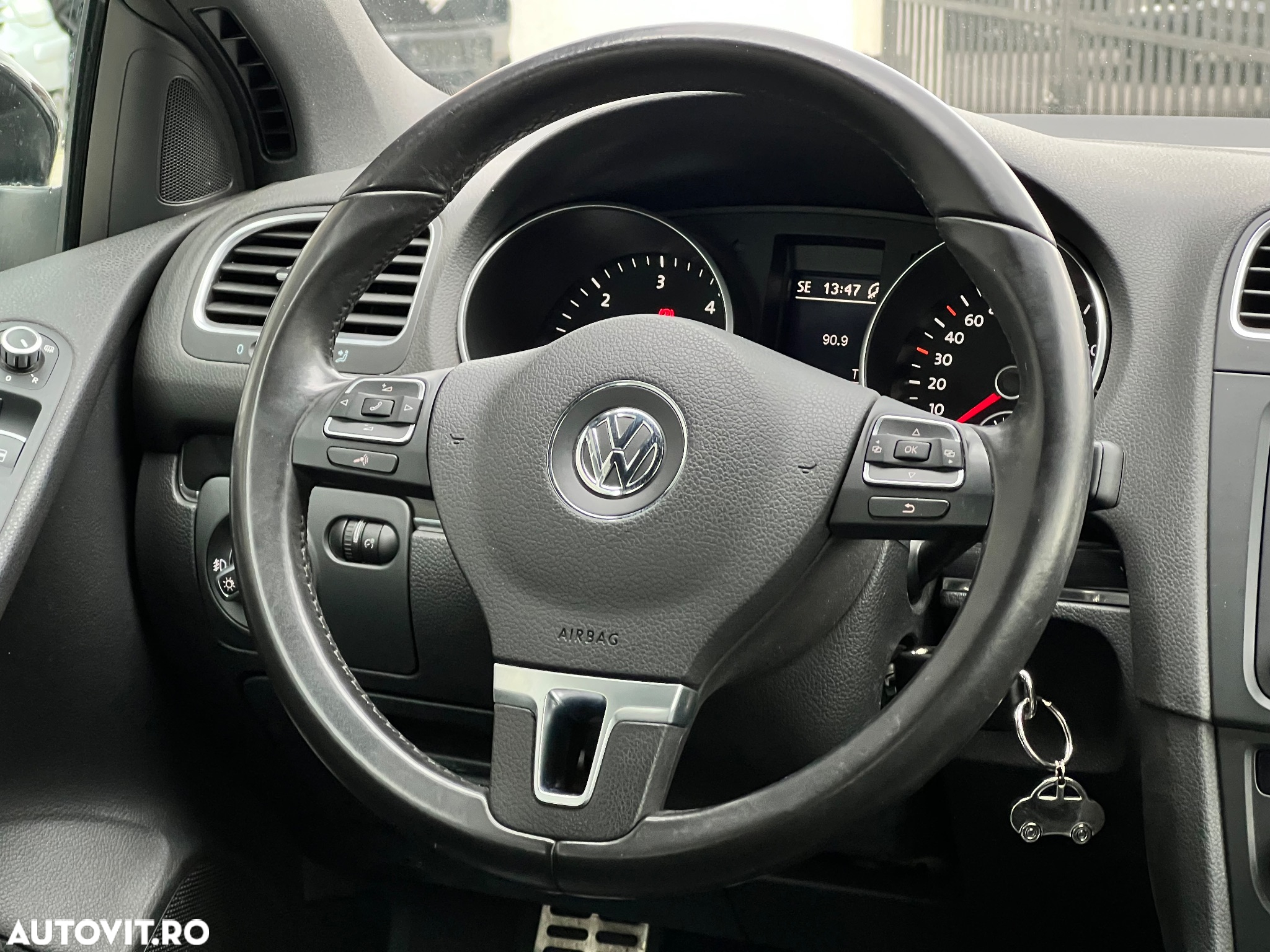 Volkswagen Golf 2.0 TDI BlueMotion Technology Highline - 15