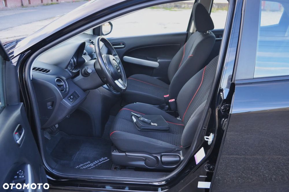 Mazda 2 1.3 Exclusive - 15