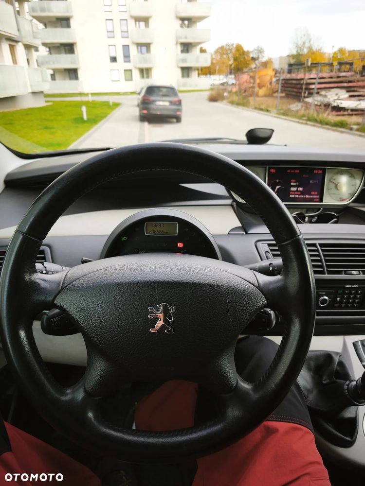 Peugeot 807 - 14