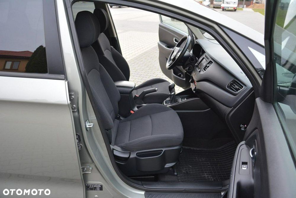 Kia Carens 1.6 GDI L 7os EU6 - 18