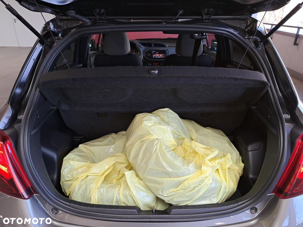 Toyota Yaris 1.33 Selection Platinum - 14