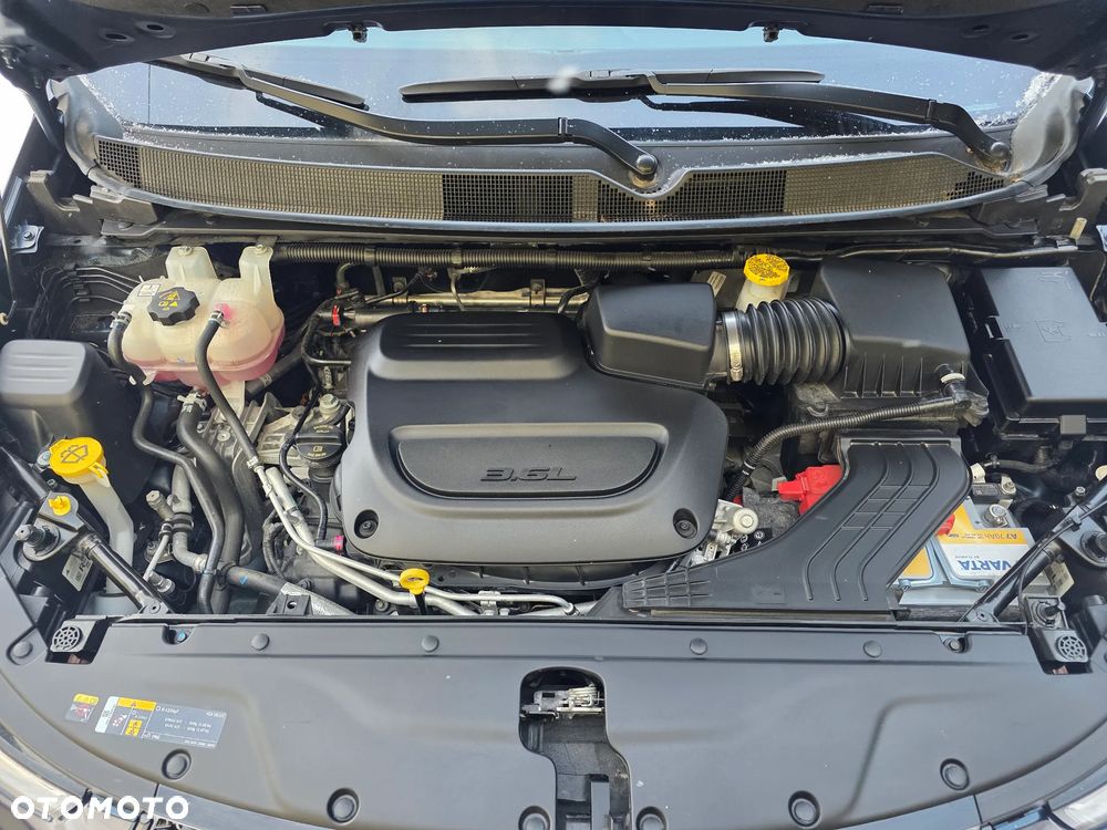 Chrysler Pacifica - 34