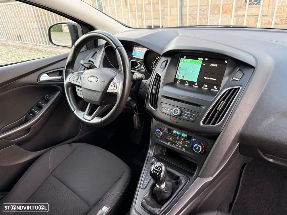 Ford Focus 1.5 TDCi EcoBlue Titanium - 18