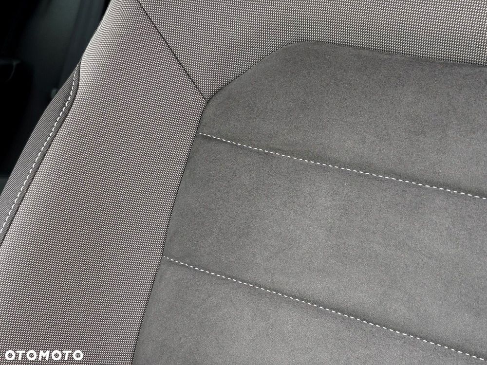 Volkswagen Golf 1.5 TSI BMT Evo Highline DSG - 23