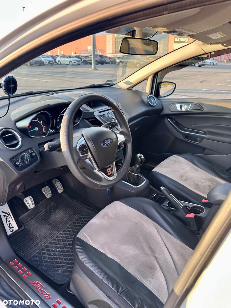 Ford Fiesta 1.0 EcoBoost Silver X - 12
