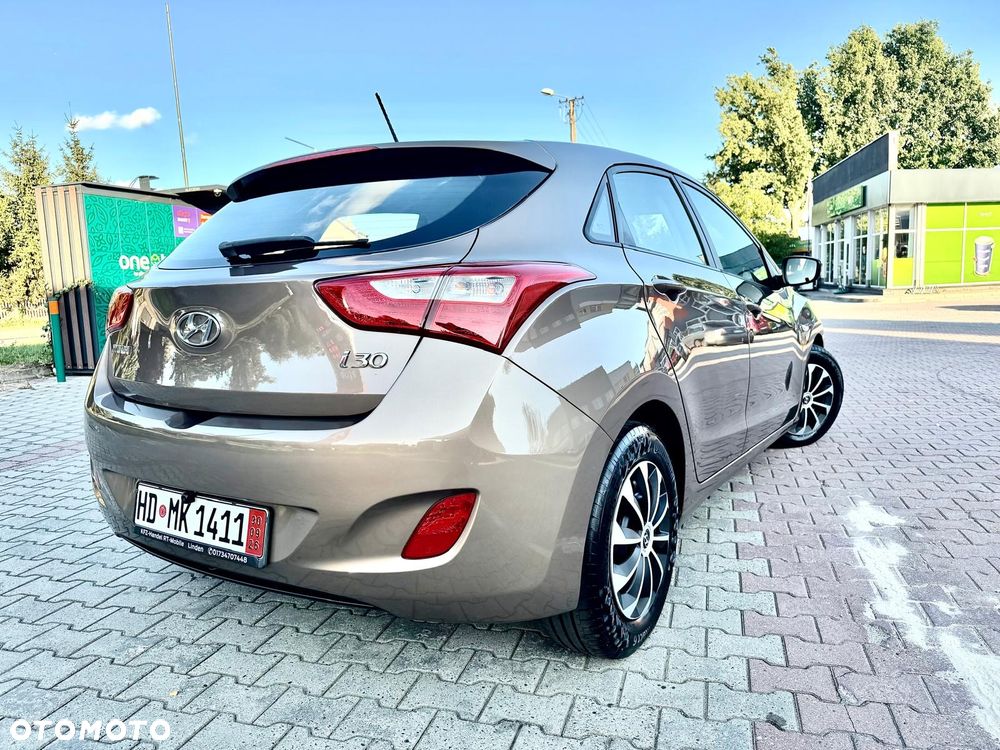 Hyundai i30 1.4 Premium - 33