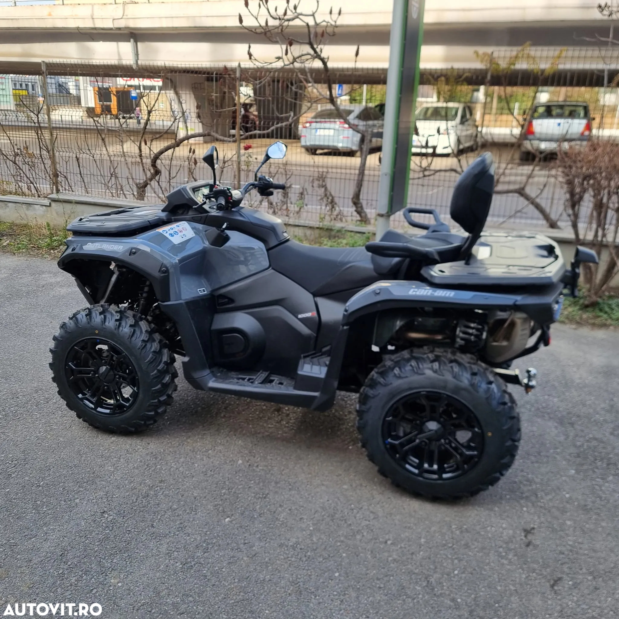 Can-Am Outlander Max - 2