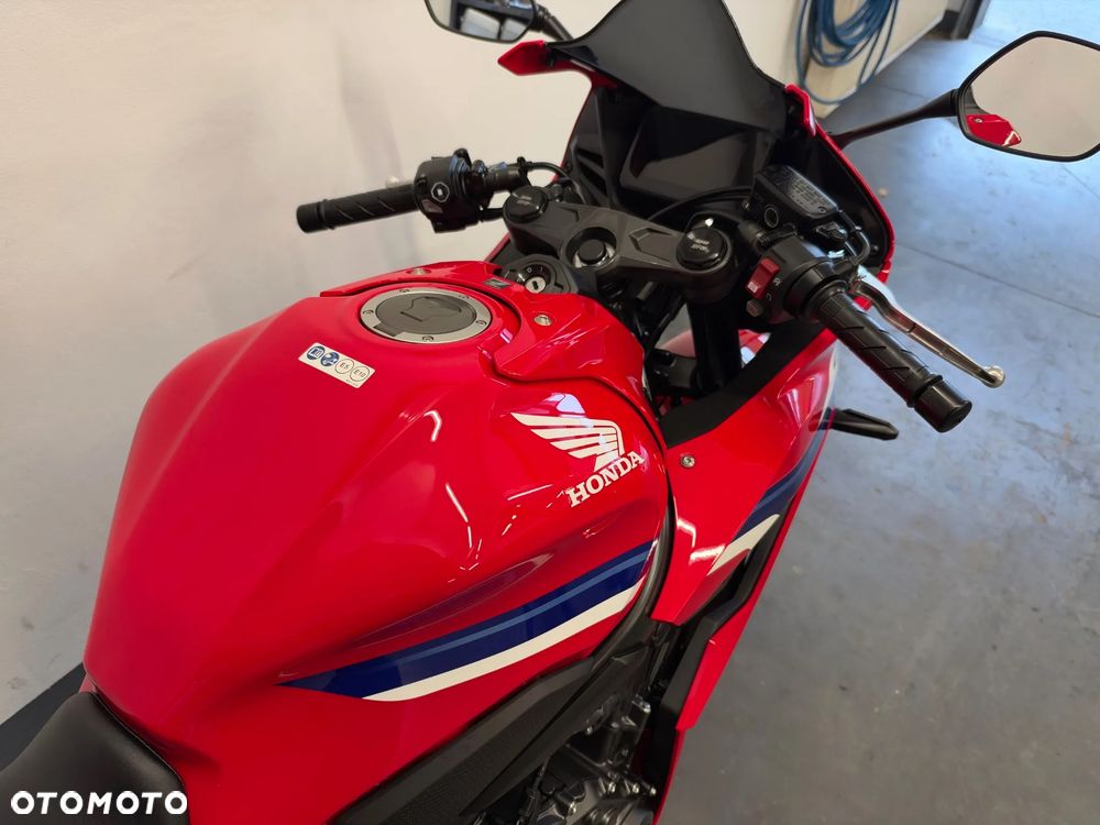 Honda CBR - 31