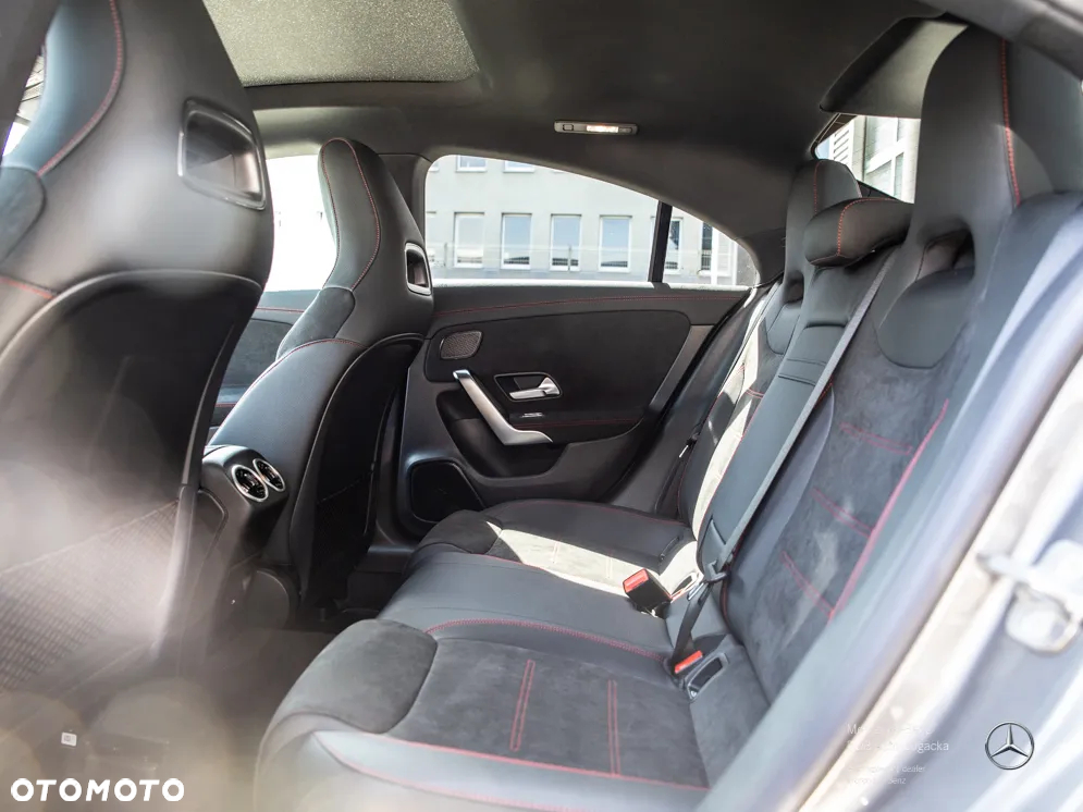 Mercedes-Benz CLA 250 e PHEV AMG Line 8G-DCT - 11