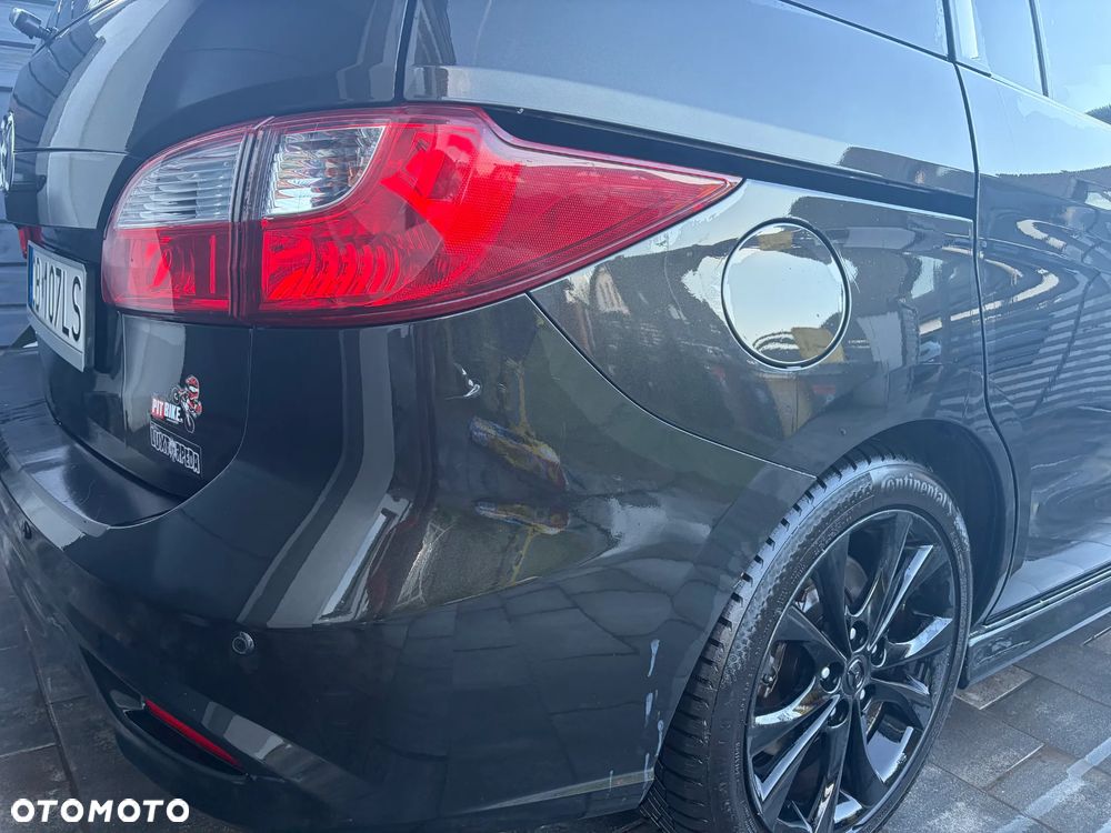 Mazda 5 2.0 Exclusive + - 9