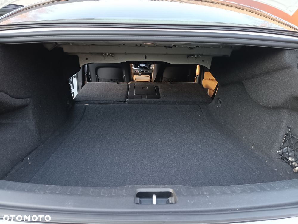 Volvo S90 T5 Momentum - 33