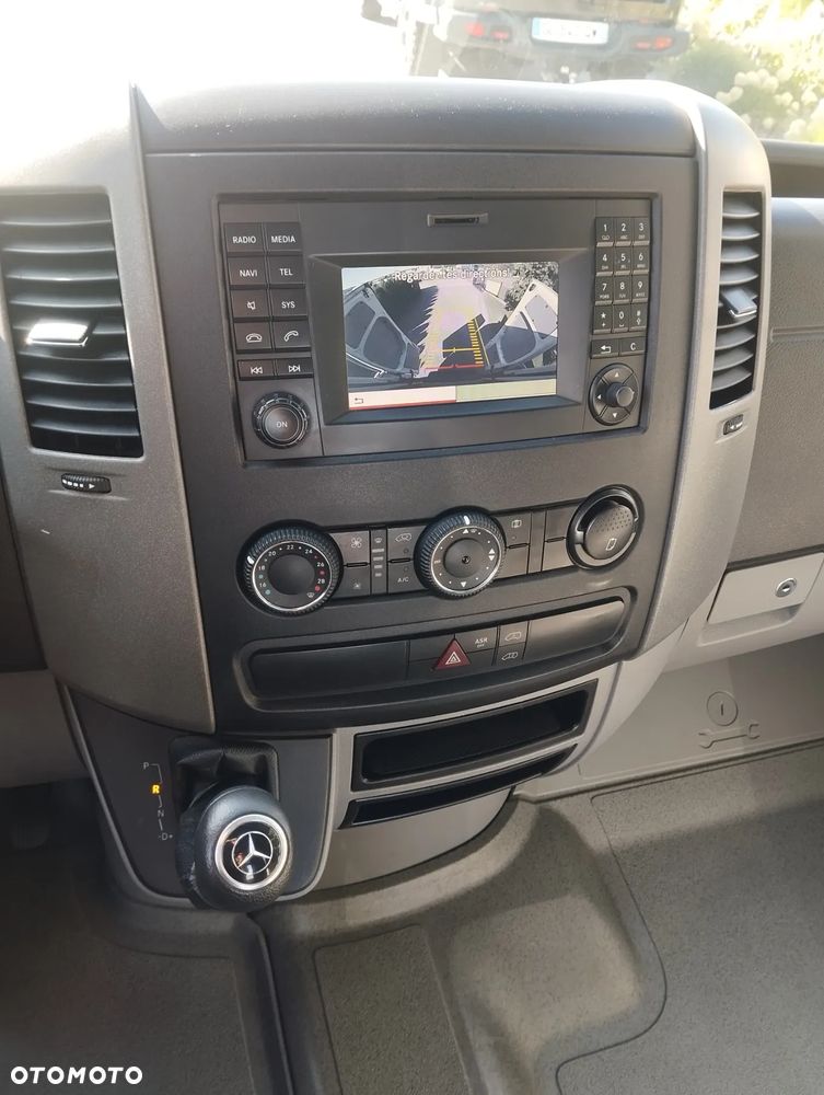 Mercedes-Benz Sprinter - 8