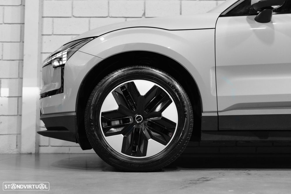 Volvo EX30 69 kWh Single Motor Extended Range Core - 19