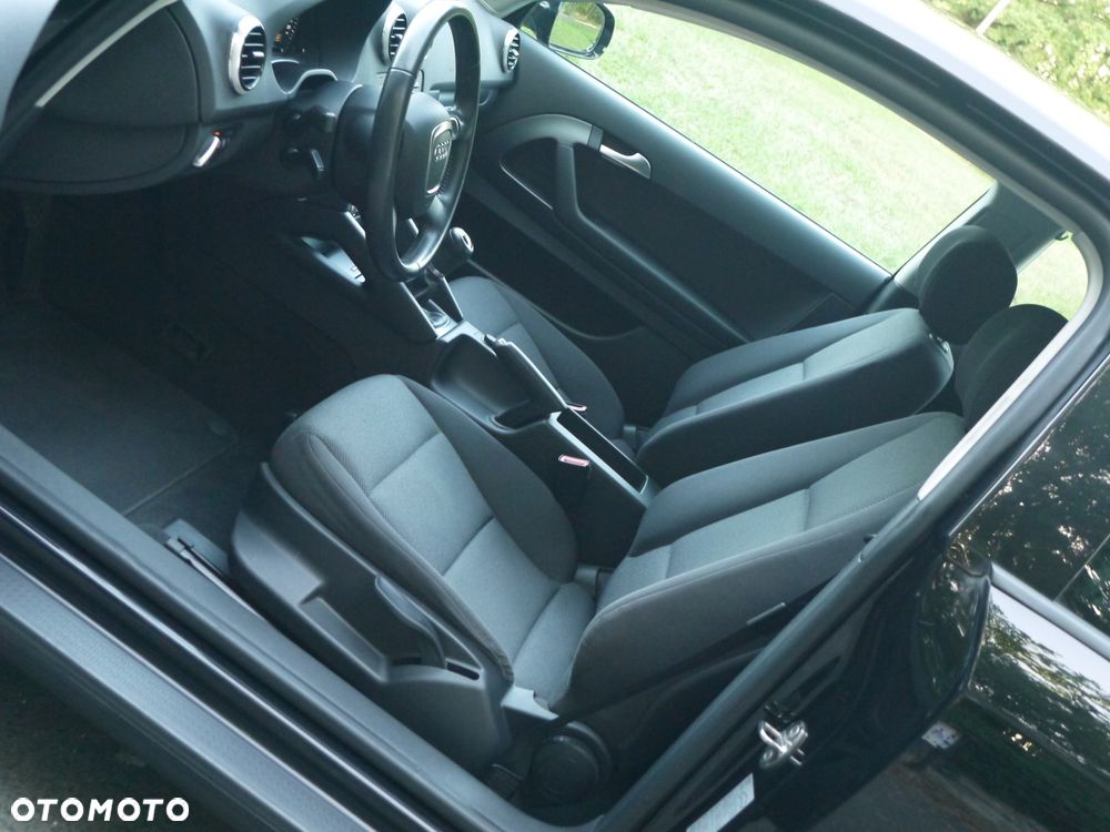 Audi A3 Sportback 1.6 Attraction - 11