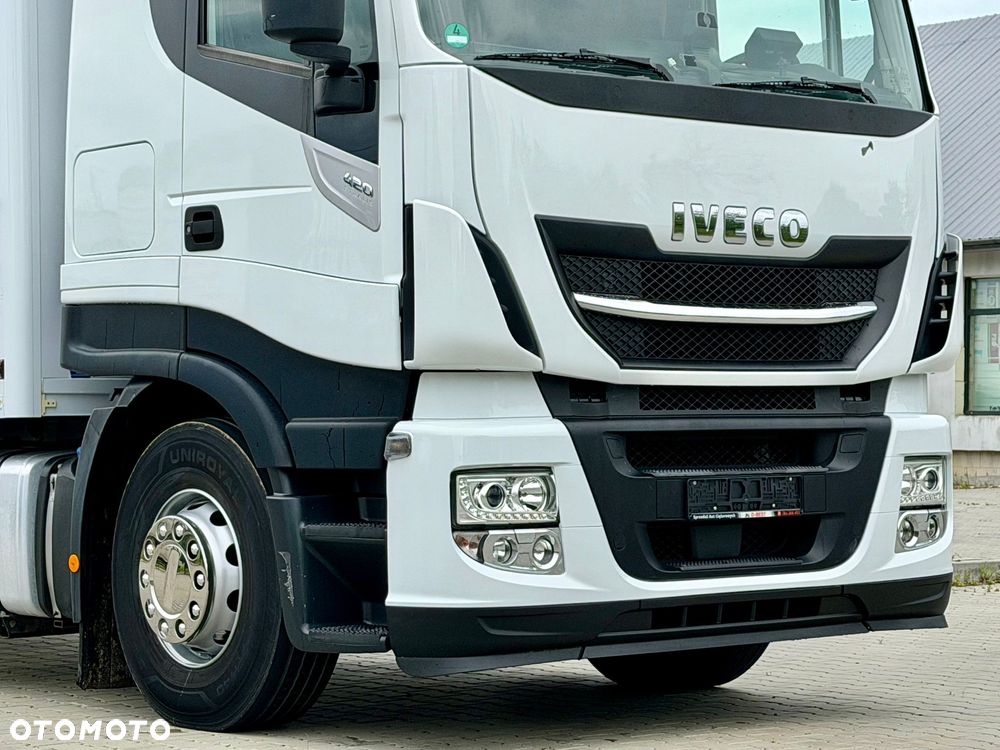 Iveco STRALIS 420 / HI-WAY / KONTENER / WINDA / 7.95 DŁ / AUTOMAT / 470 TYŚ KM / 2017 ROK / 8 350 KG ŁADOWNOŚCI - 10