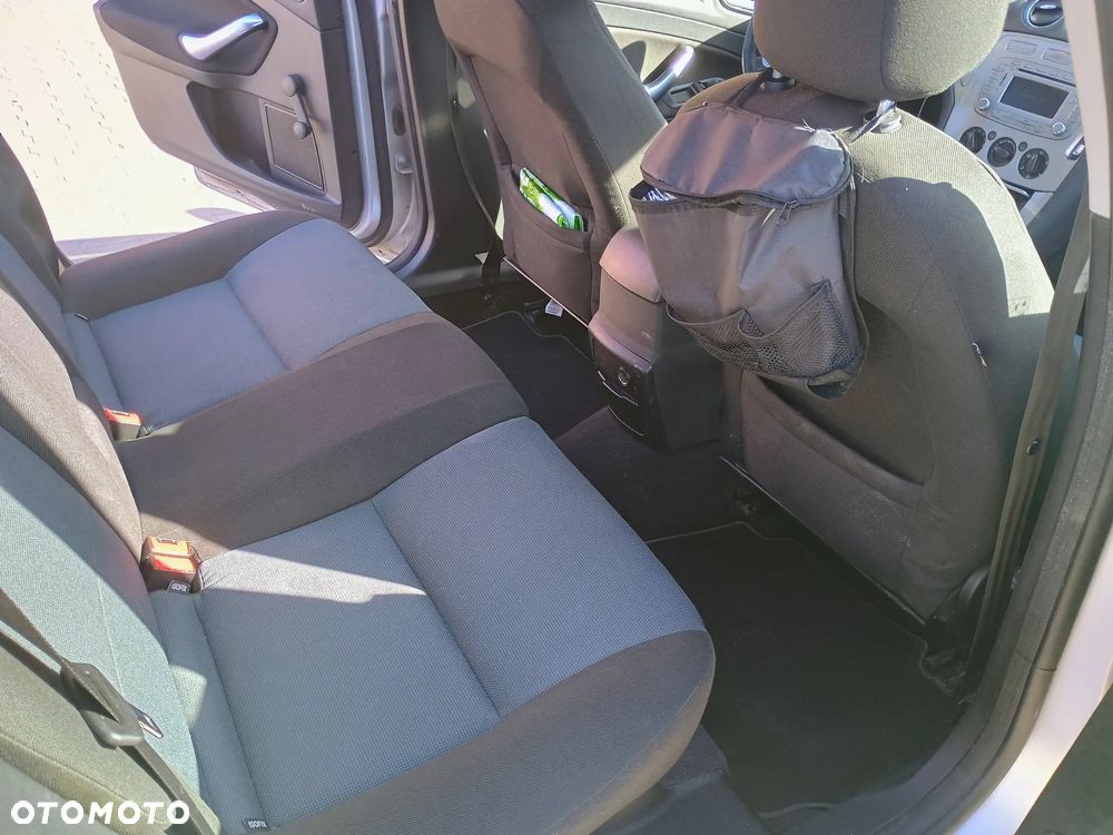 Ford Mondeo 2.0 TDCi Titanium - 13