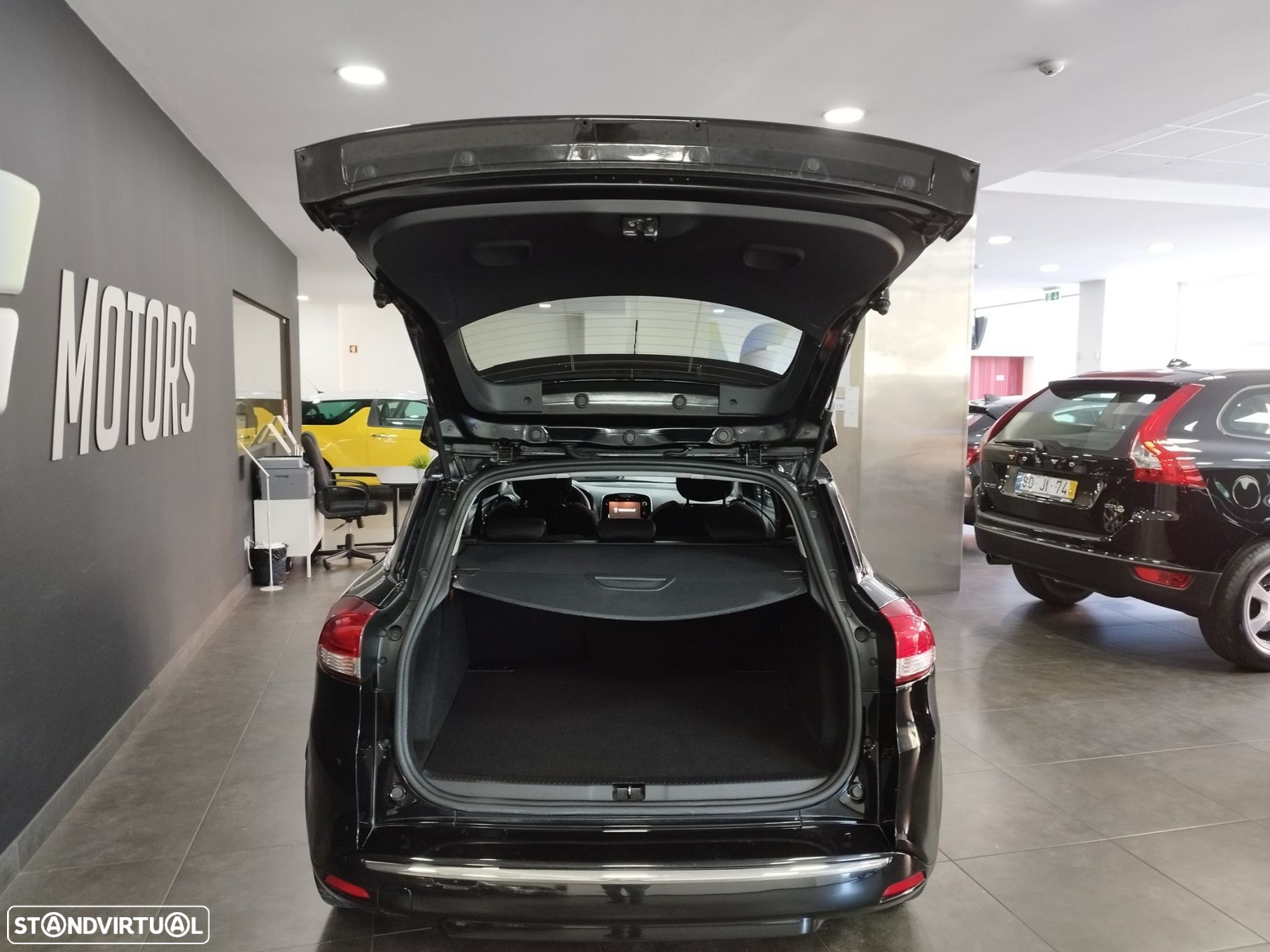 Renault Clio Sport Tourer 1.5 dCi Limited - 9