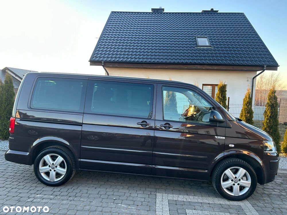Volkswagen Caravelle - 30