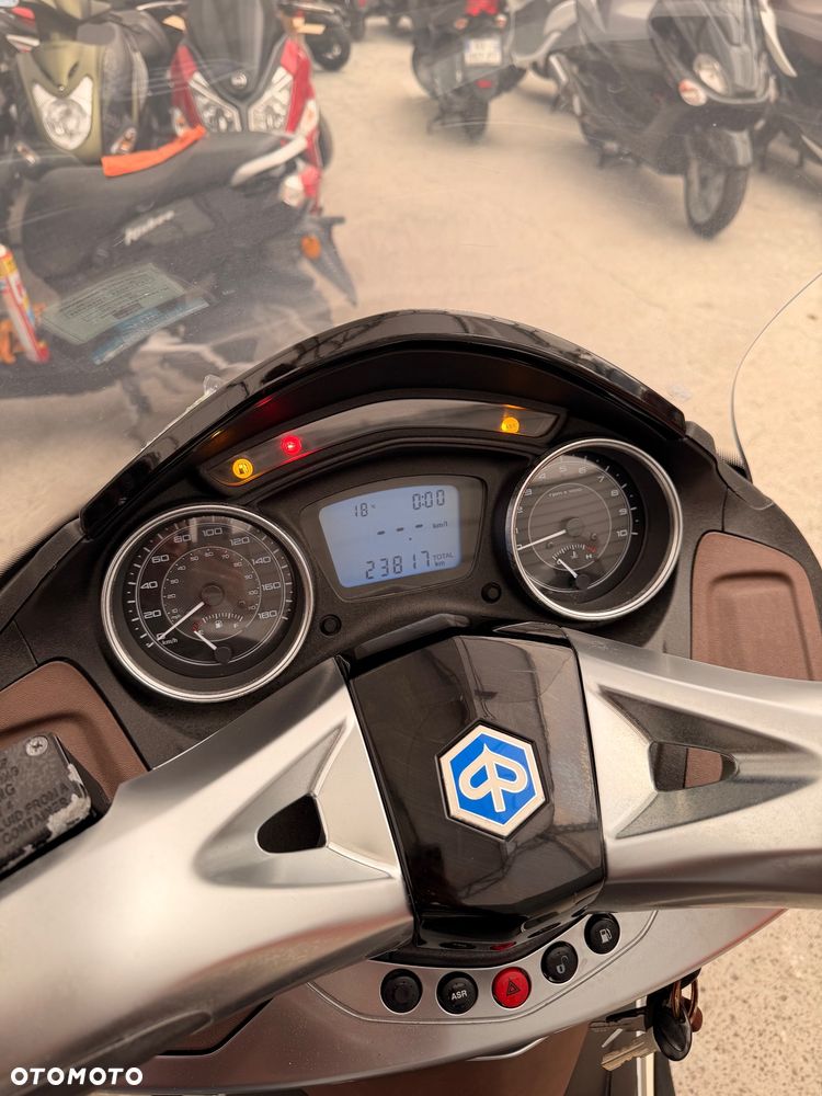 Piaggio X10 - 4