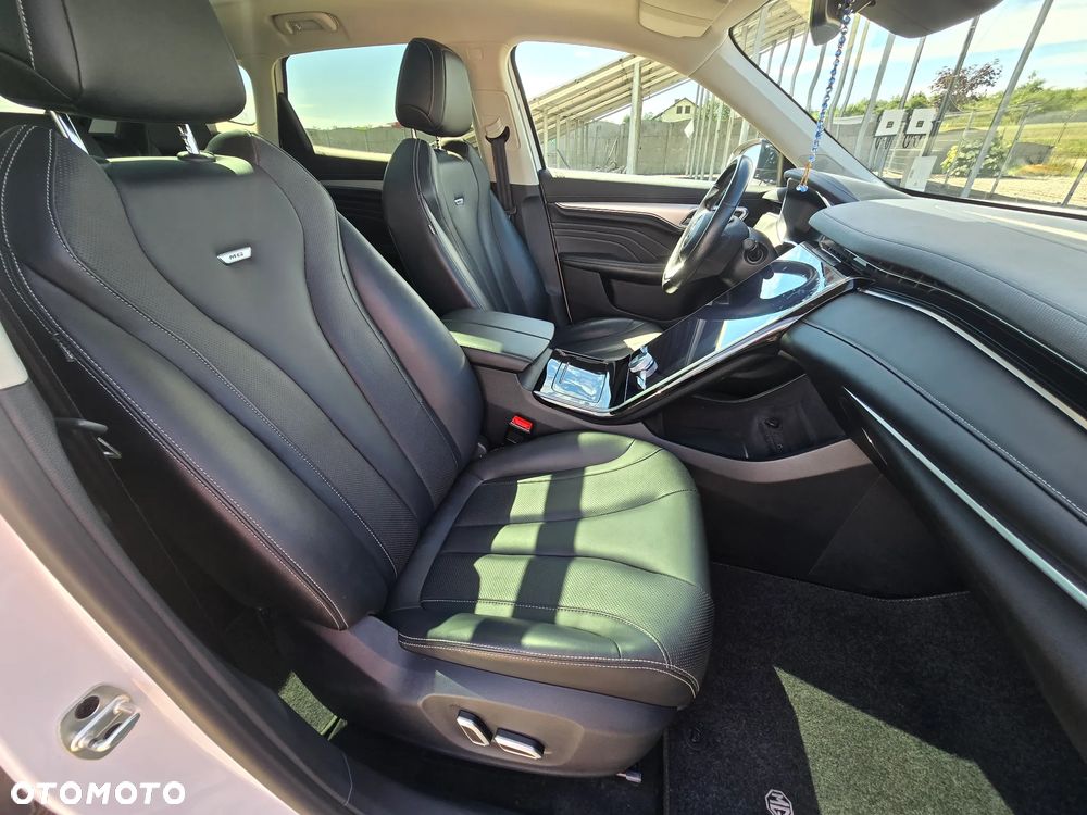 MG Marvel R Luxury - 13