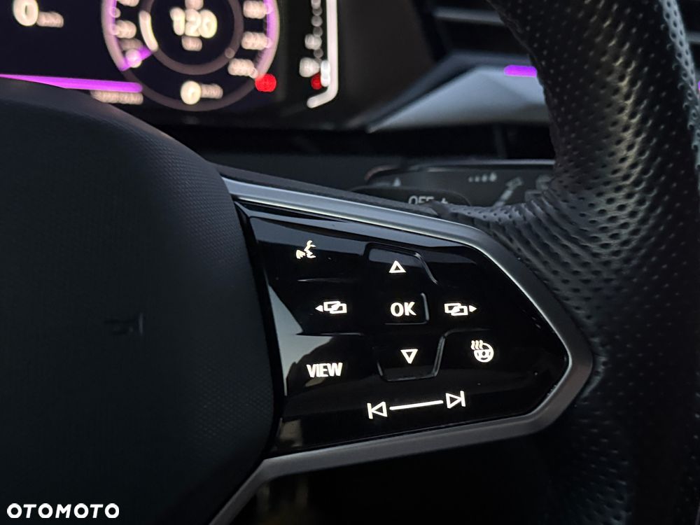 Volkswagen Arteon 2.0 TDI SCR DSG R-Line - 26