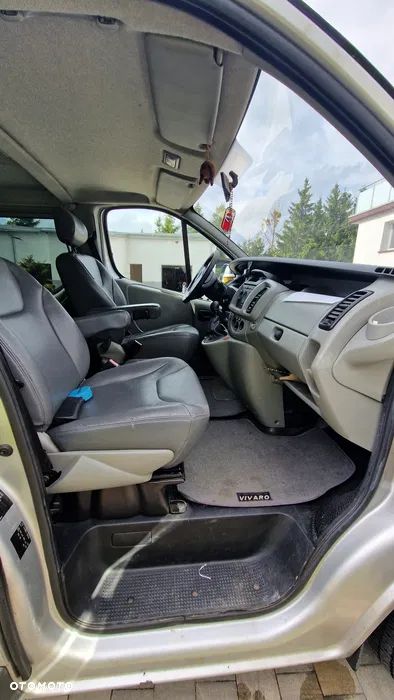 Opel Vivaro Tour - 6