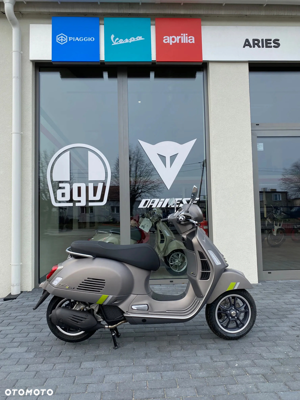 Vespa GTS