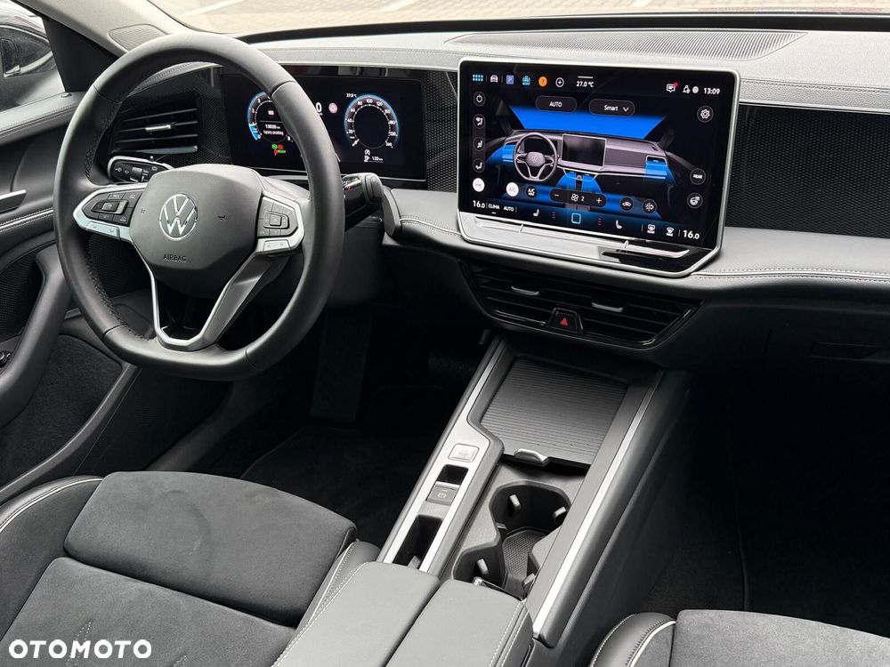 Volkswagen Passat - 13