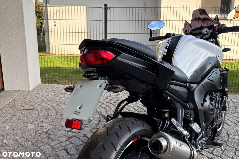 Yamaha FZ8 - 16