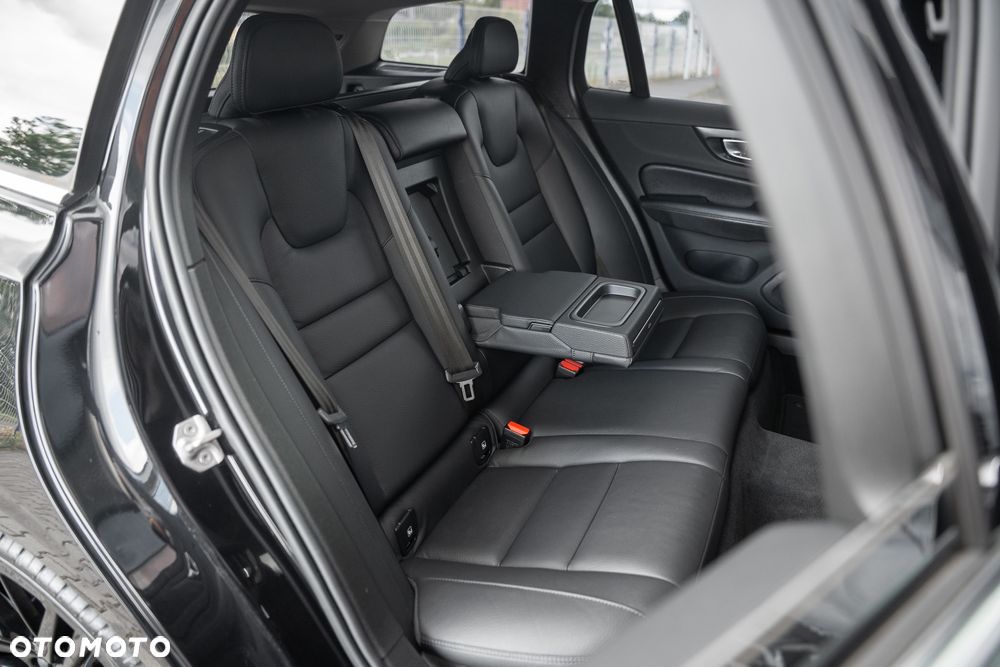 Volvo V60 B3 B Geartronic Inscription - 36