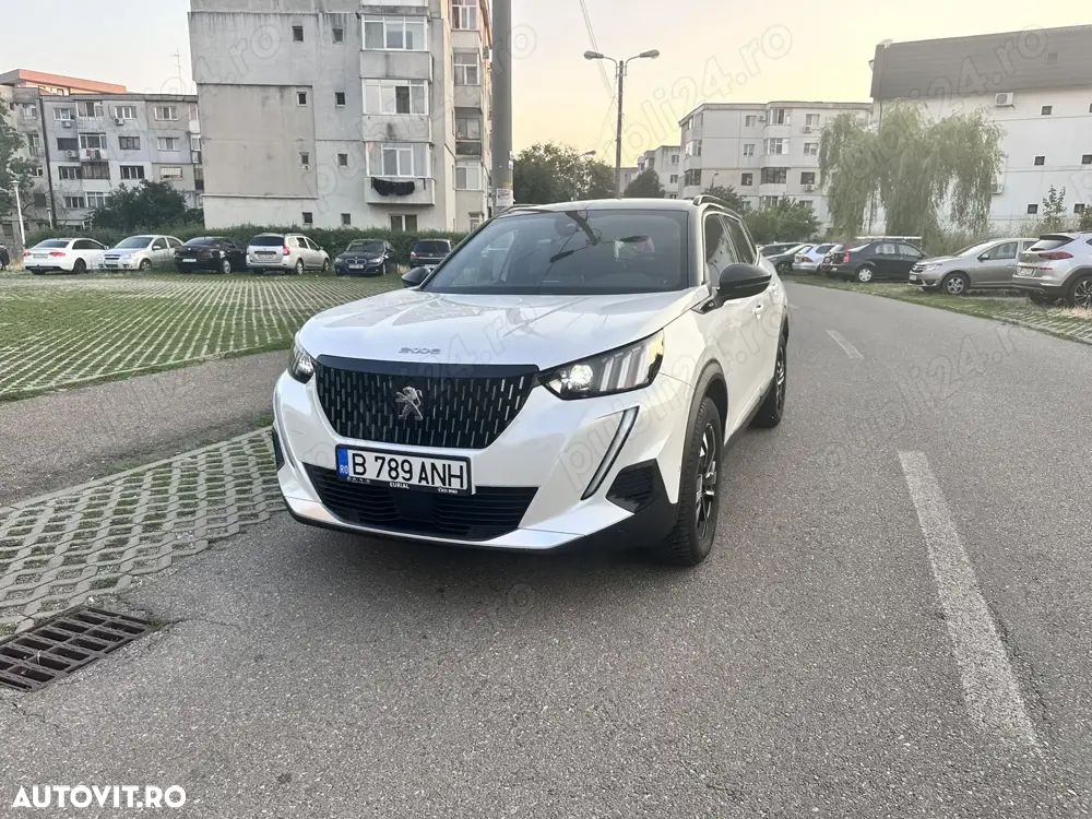 Peugeot 2008 1.2 PureTech EAT8 STT GT Pack - 3