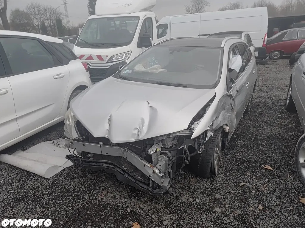 Toyota Auris 1.8 VVT-i Hybrid Automatik Comfort - 14