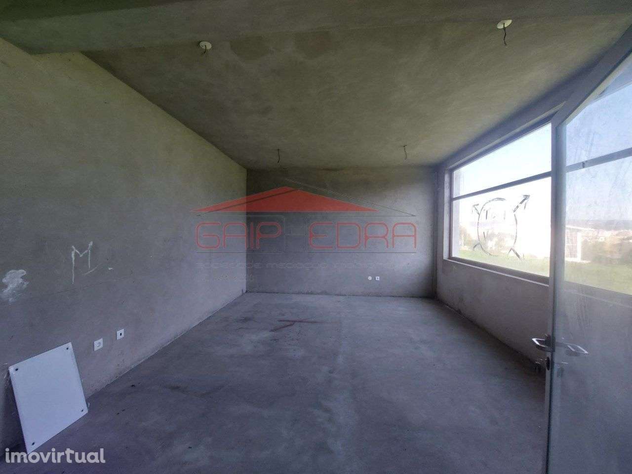 Loja para alugar no centro São João da Madeira - Grande imagem: 3/9