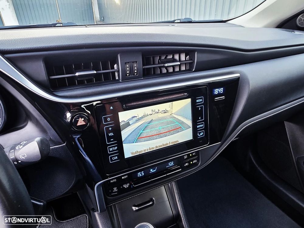 Toyota Auris 1.4 D-4D Comfort+Pack Techno - 30