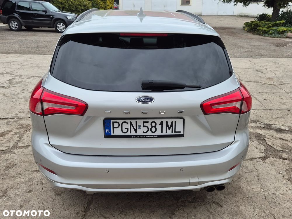 Ford Focus 1.5 EcoBlue Start-Stopp-System ST-LINE DESIGN - 9