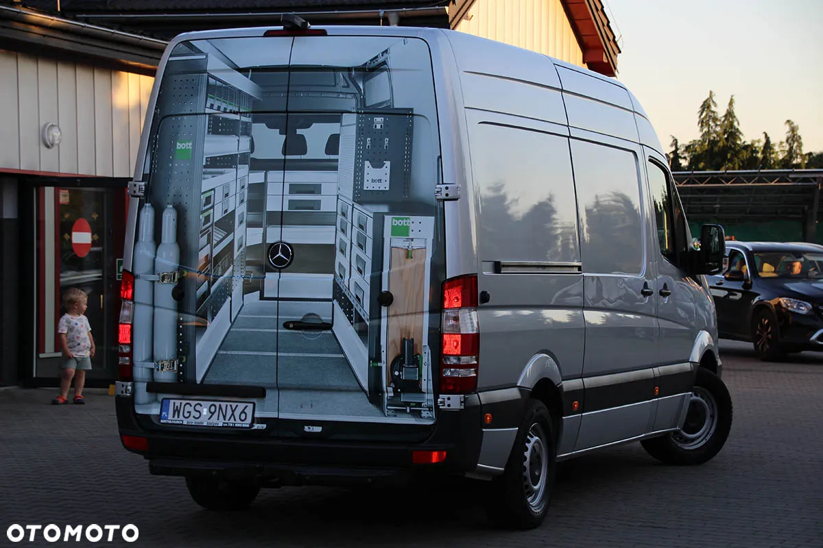 Mercedes-Benz SPRINTER L2H2 - 4
