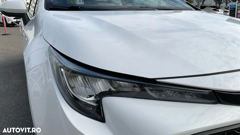 Toyota Corolla 1.8 HSD Eco - 11