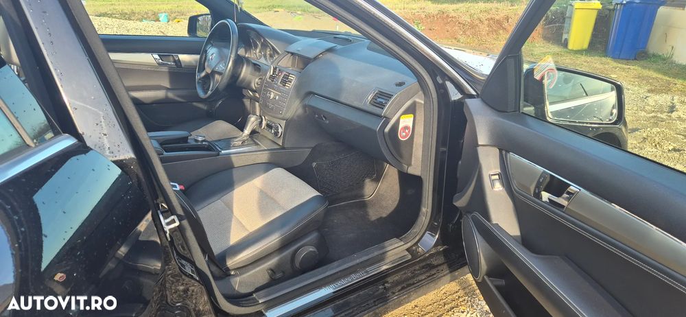 Mercedes-Benz C 200 CDI DPF Automatik BlueEFFICIENCY - 13