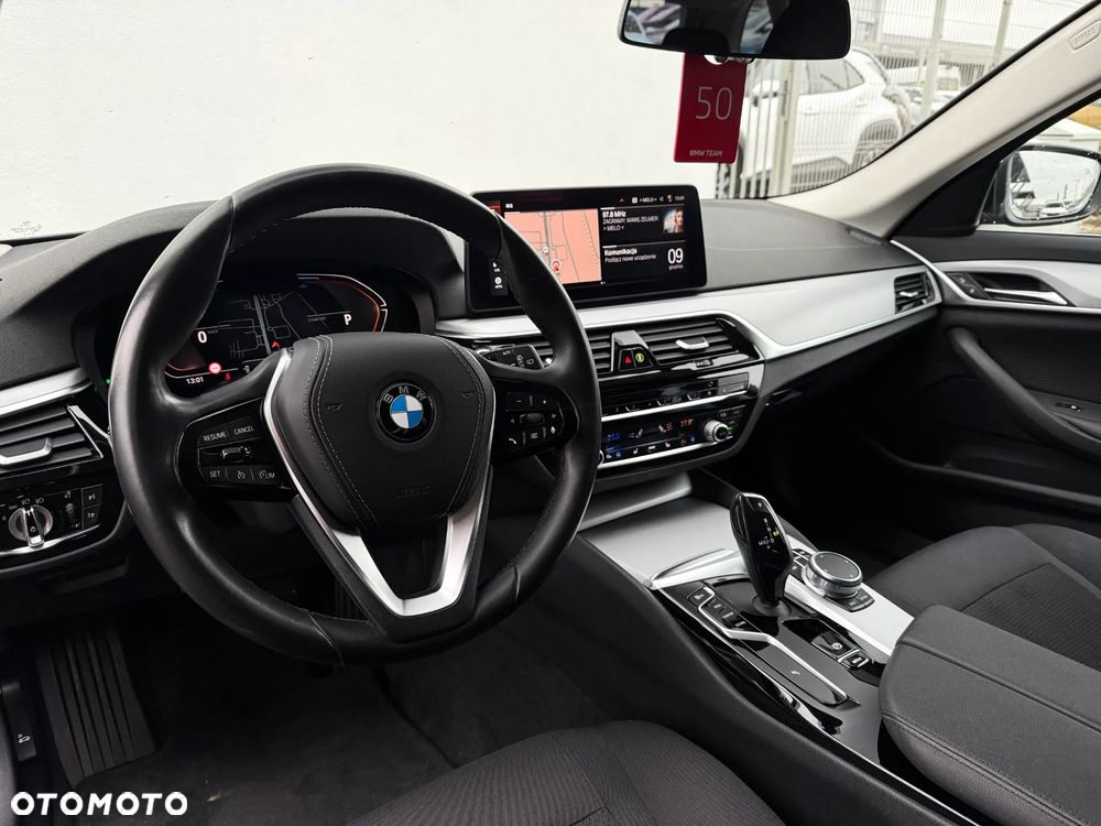 BMW Seria 5 520d xDrive Sport Line - 25
