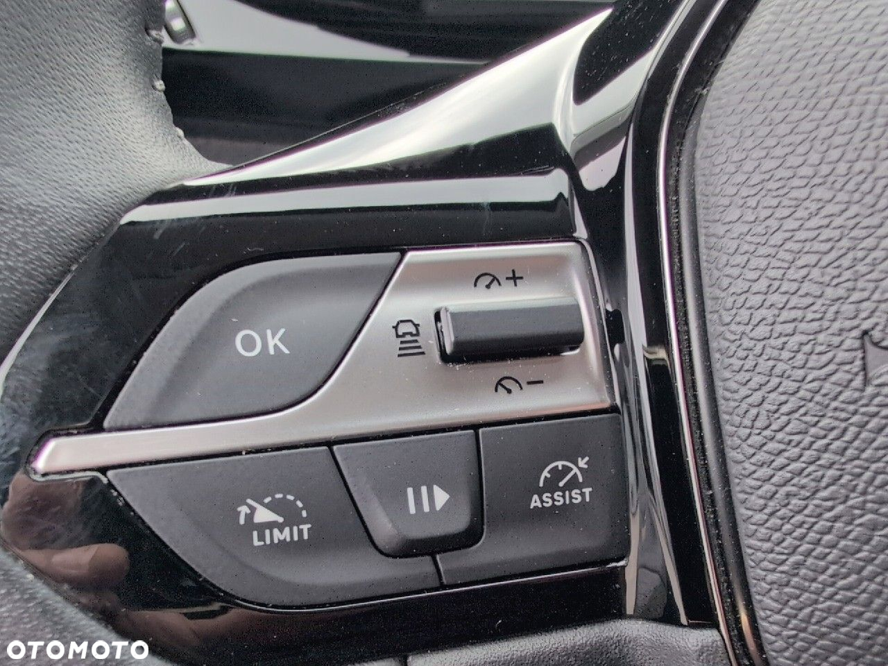 Peugeot 308 1.5 BlueHDi Allure Pack S&S EAT8 - 16