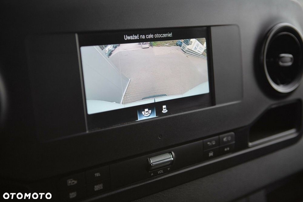 Mercedes-Benz Sprinter - 32