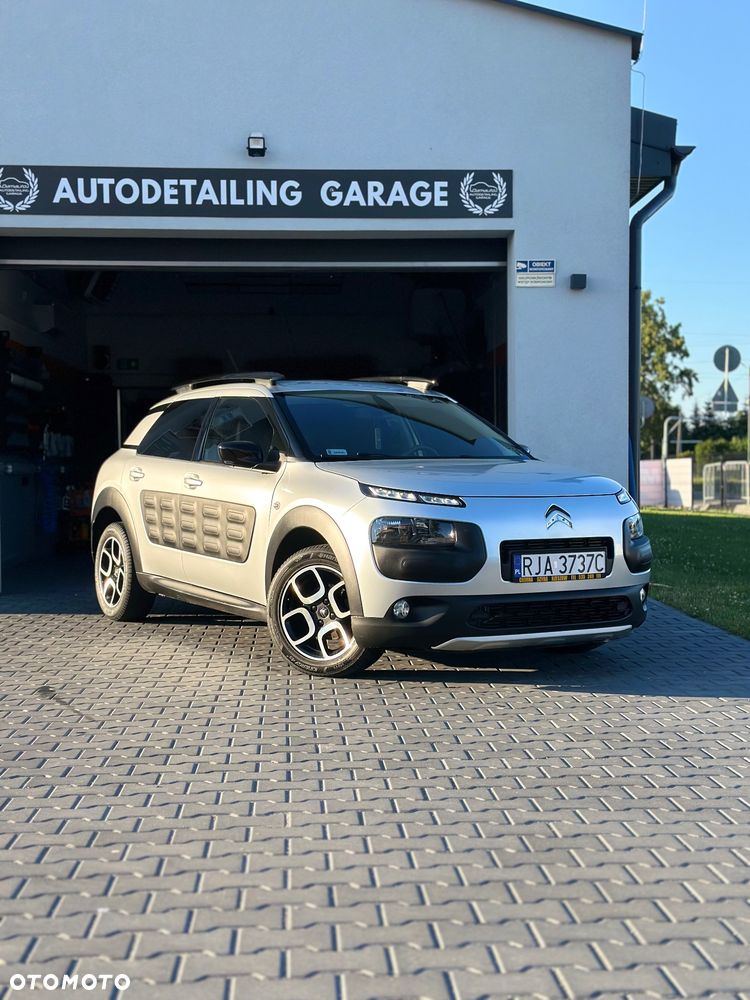Citroën C4 Cactus 1.2 PureTech Shine S&S - 1