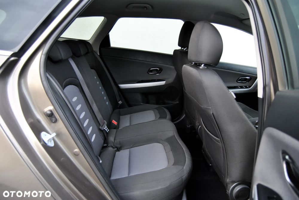 Kia Ceed 1.6 GDI Fifa World Cup Edition - 22