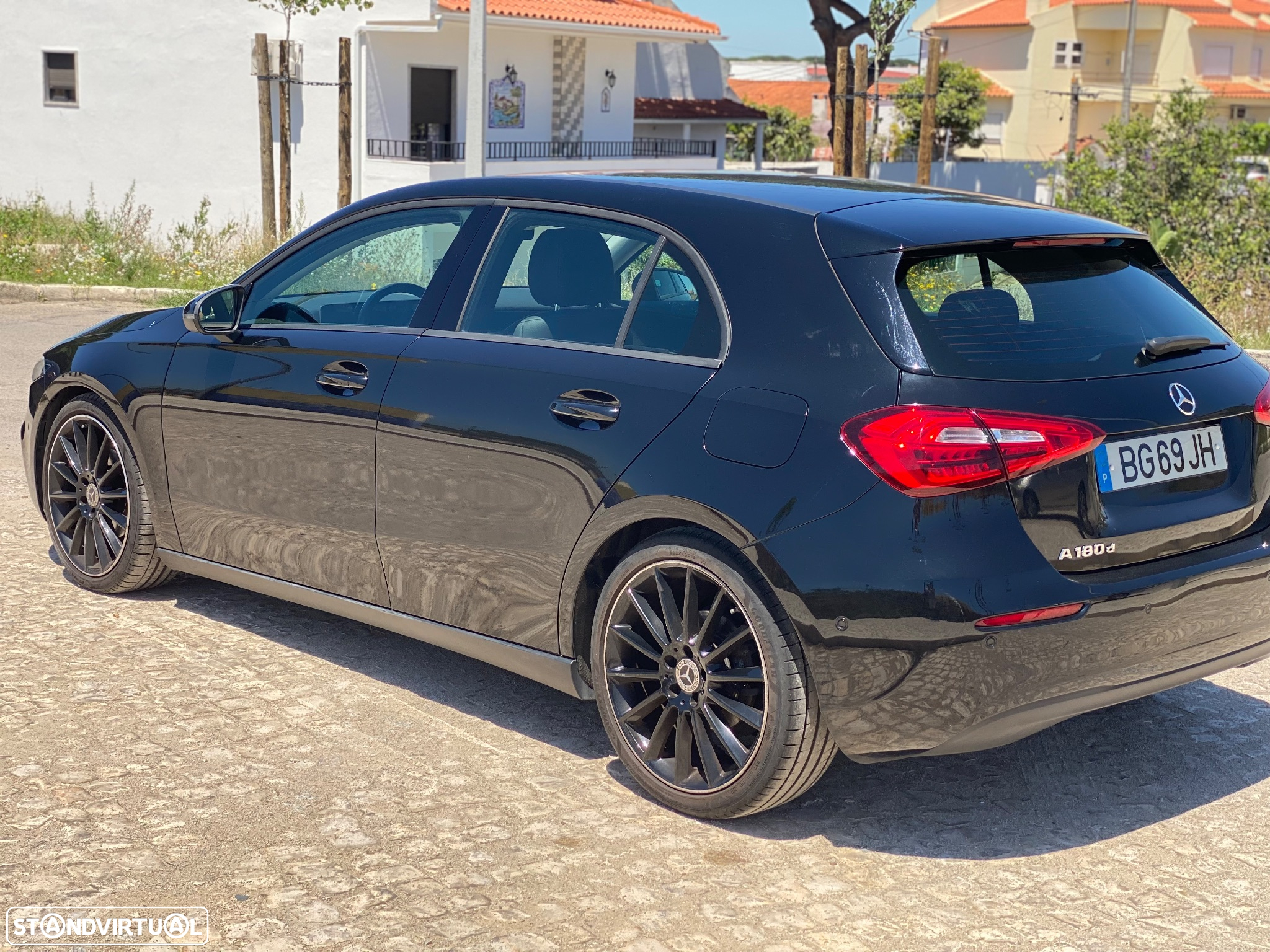 Mercedes-Benz A 180 d Style Plus Aut. - 27