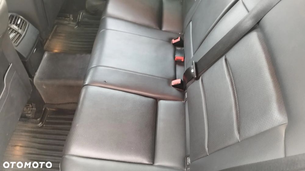 Mercedes-Benz Klasa E 200 BlueTEC 7G-TRONIC Classic - 18