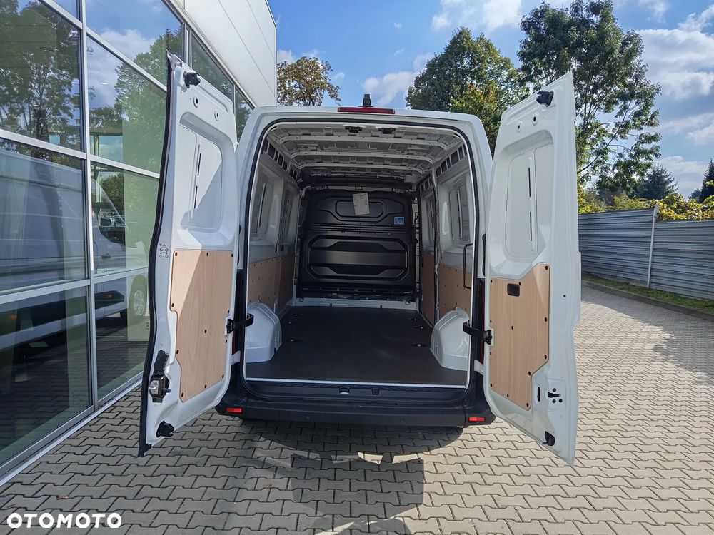 Renault Master FWD EXTRA 3,5T L3H2 2.0 dCi 130 - 18