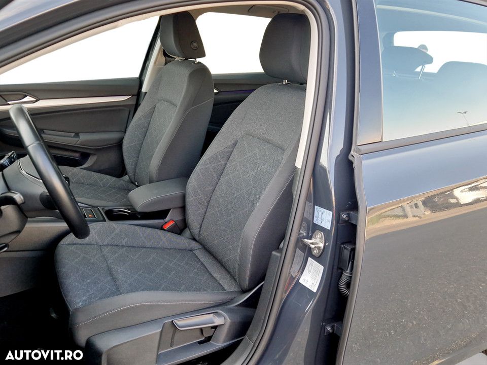 Volkswagen Golf 1.0 TSI Life - 12