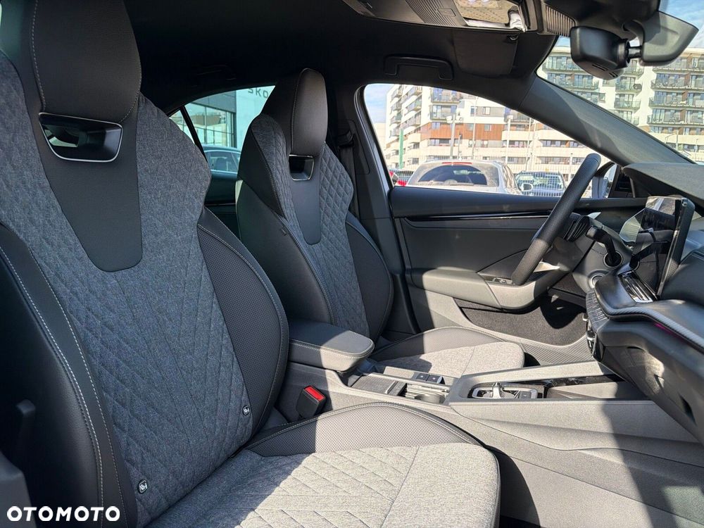Skoda Octavia 1.5 TSI mHEV Sportline DSG - 29