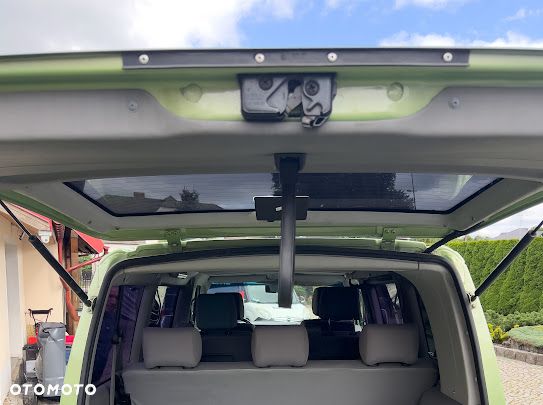 Volkswagen Multivan - 17